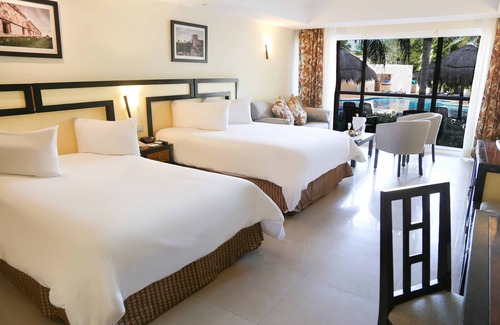 Playacar Fase II Complejo | Luxurious Retreat in Sandos Playacar SPA AND BEACH RESORT 95.00 night special