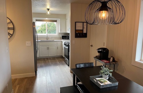 Prineville Casa | Luxurious Retreat: 3-Bedroom with Modern Amenities in Prineville, Oregon