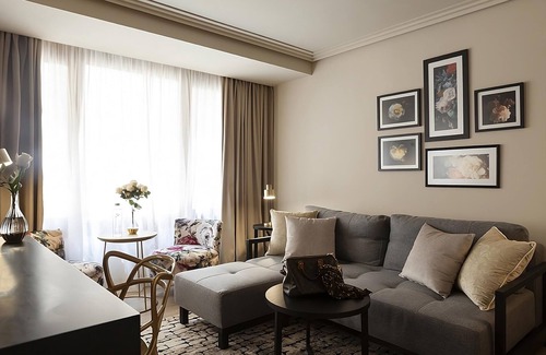 Sant Nicolau Hotel | Luxurious Room in a Fabolous Location! Modern Suite w/ Large Window