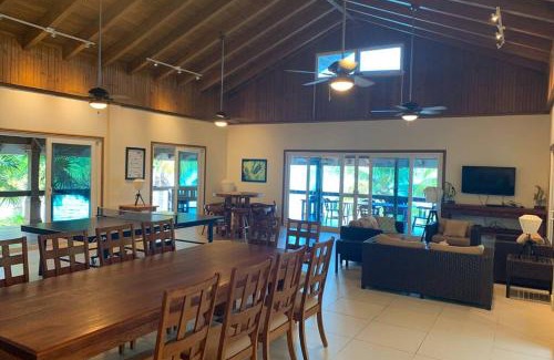 Cayos Cochinos Casa | Luxurious Round Cay