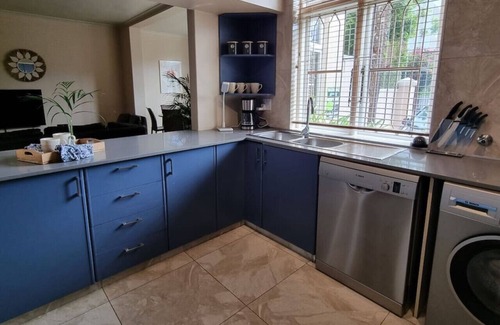 Sea Point Apartamento | Luxurious Sea Point Apartment