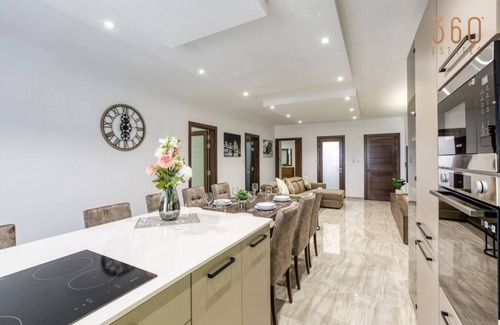 Swieqi Apartamento | Luxurious, spacious fully equipped home in Swieqi