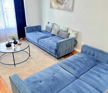 Irvington Apartamento | Luxurious, Spacious, Modern 6 BR Escape with parkings and sleeps up to 16
