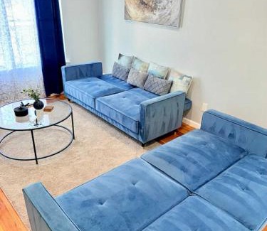 Irvington Apartamento | Luxurious, Spacious, Modern 6 BR Escape with parkings and sleeps up to 16