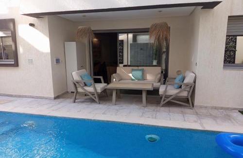 Mrezga Apartamento | Luxurious Stella 2-bedroom Apartment with Pool