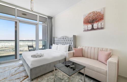 Dubai Apartamento | Luxurious - Studio - Damac Hills - Pool & Gym