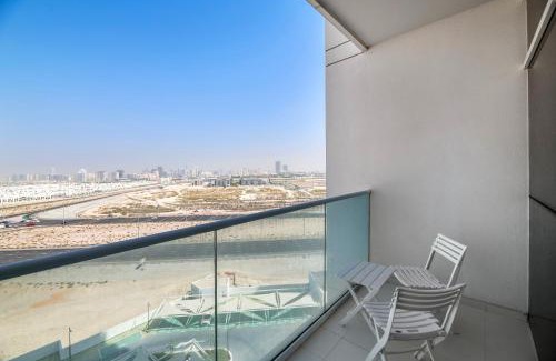 Dubai Apartamento | Luxurious - Studio - Damac Hills - Pool & Gym