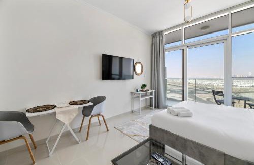 Dubai Apartamento | Luxurious - Studio - Damac Hills - Pool & Gym