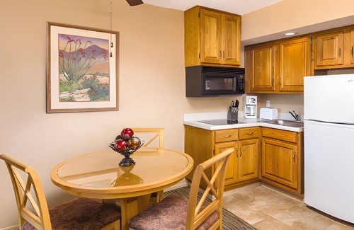 Palm Springs Complejo | Luxurious Studio Resort near Coachella Festival