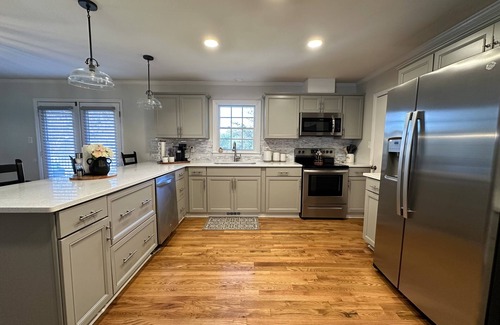 Northeast Raleigh Casa | Luxurious-Stylish Modern Home Close to Downtown Raleigh!