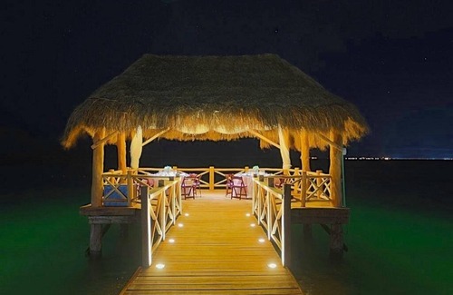 Villa Juarez Apartamento | Luxurious Suite w/ King Bed, Balcony, Kitchen, Private Transfers ALL-INCLUSIVE