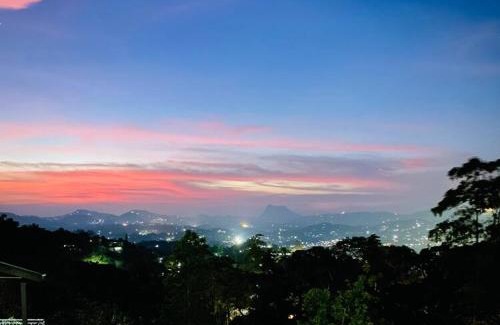 Kandy Villa | Luxurious three bedroom villa with outdoor hot tub