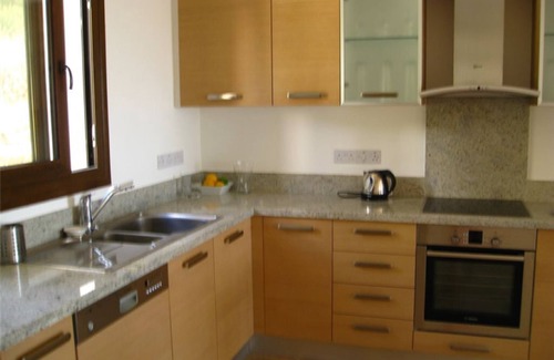 Peyia Town Apartamento | Luxurious, top floor apartment with infinity pool. and stunning panoramic views