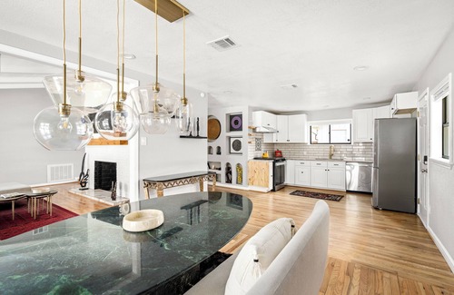 MacGregor Casa | Luxurious & Tranquil 3-bedroom House & Garden in Houston
