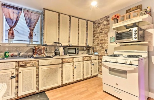 Newark Apartamento | Luxurious Tranquil Home--10 minutes downtown