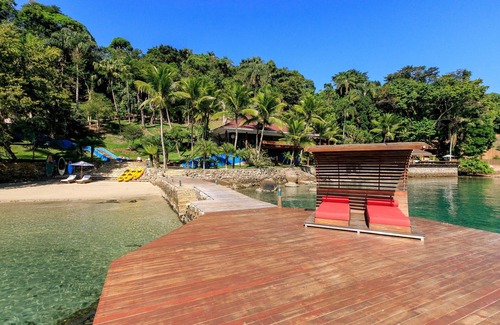 Mambucaba Villa | Lujosa villa tropical rodeada del mar - Ang011