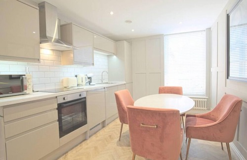 Dunstable Apartamento | Luxurious Ultra Modern One Bedroom Apartment in Dunstable Harper Luxe