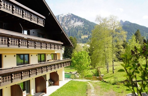 Riezlern Apartamento | Luxurious vacation apartment in a 4* boutique hotel