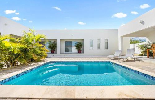 Koyari Apartamento | Luxurious villa in Noord, Aruba