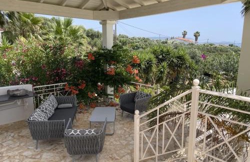 Pylos-Nestoras Villa | Luxurious Villa in Peloponnese with Swimming Pool