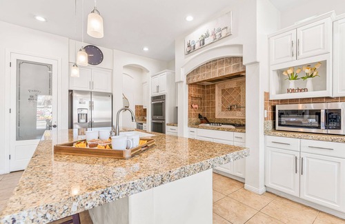 Rancho Santana Casa | Luxurious Villa Living in Indio w/ Pool/Spa