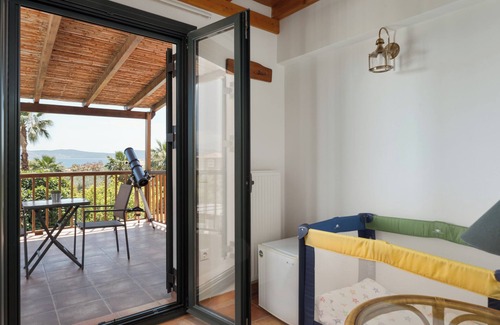 Plepi Casa | Luxurious Villa Nefeli Next To the Beach