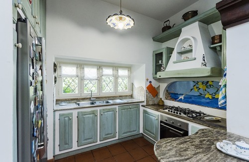 Fregenae Villa | Lujosa villa, outdoor Jacuzzi minipool, indoor whirlpool, sauna, chimenea