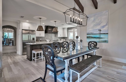 Dune Allen Beach Casa | Lujosa Villa Blanco 30A en Vizcaya con playa privada!