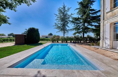 Saint-Pey-d'Armens Casa | Luxurious Wine Estate Saint-Emilion Grand Cru with private swimming pool