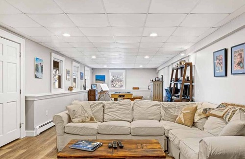 Yarmouth Port Casa | Luxurious Yarmouth Port Home with Superb Views and Swim Spa: 066-Y