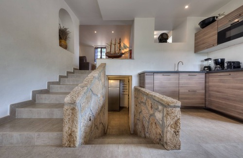 Salernes Casa | lujosamente renovado granja provenzal
