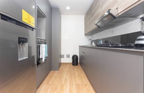Marbella Condominio | Luxury 1 bedroom apt with free parking