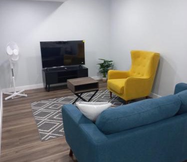 Transcona Apartamento | Luxury 1 Bedroom Basement Suite