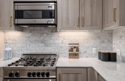 Rincon Hill Condominio | Luxury 1 Bedroom Condo with Dedicated Office Near the Financial District