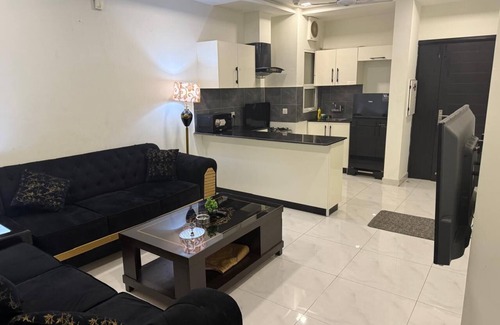 Lahore Apartamento | Luxury 1 bhk Apartment With Pool, Gym & Cinema