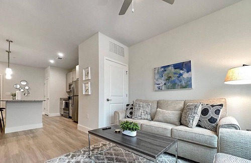 Temple Terrace Apartamento | Luxury 1 BR Near Moffitt and USF and Busch Gardens