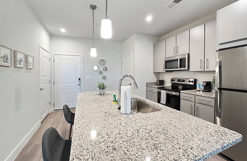 Temple Terrace Apartamento | Luxury 1 BR Near Moffitt and USF and Busch Gardens