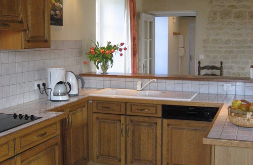 Coivert Casa | Lujosa casa de piedra renovada del siglo XVIII en el corazón de la campiña francesa.