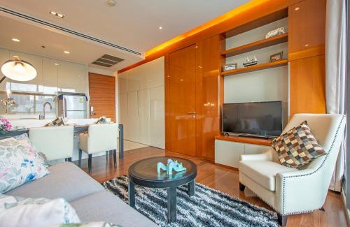 Sukhumvit Apartamento | Luxury 1Bed 1Bath 300m BTS Phrom Phong, Emporium EmSphere EmQuartier