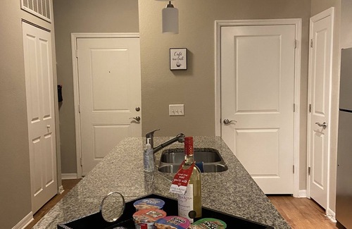 Newell Apartamento | Luxury 1BR Apt Rental Unit