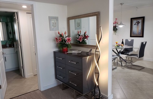 Sanibel Condominio | CONDOMINIO DE LUJO CON VISTA AL GOLFO EN LA PLAYA; 930 SQ. PIE. !!¡ÚLTIMO MINUTO ESPECIAL!