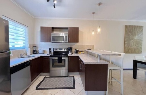 Gold Coast Casa | Luxury 2-bdr townhome in Gold Coast - Malmok/Au~64