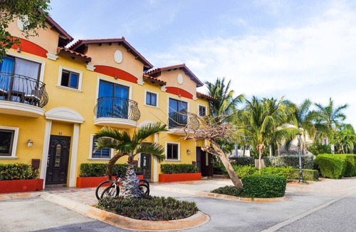 Gold Coast Casa | Luxury 2-bdr townhome in Gold Coast - Malmok/Au~64