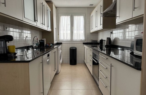 Torre-Pacheco Villa | Det de lujo de 2 dormitorios, 2 baños, piscina climatizada, aire acondicionado completo y jardín con vista al jardín