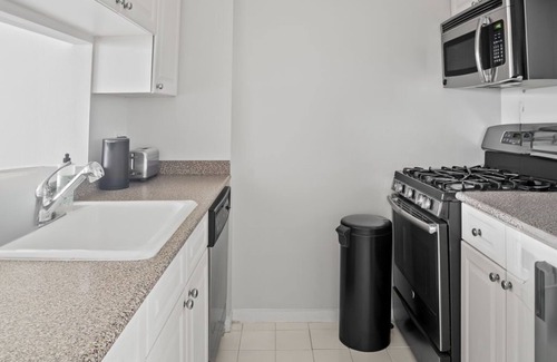 Midtown West Apartamento | Luxury 2 bed 2 bath in Time Squeare