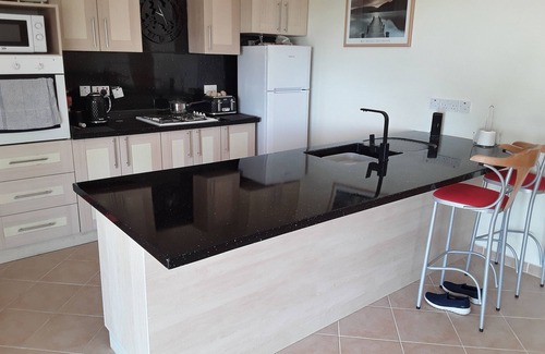 Bogaz Apartamento | Apartamento de lujo con 2 camas, 3 hermosas piscinas, vistas al mar y la montaña, 10 megas Wifi gratis
