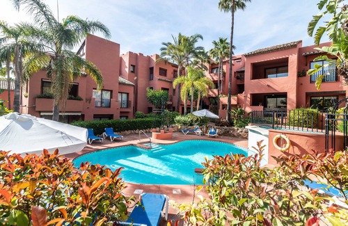 Elviria Apartamento | Luxury 2-Bed Apartment Elviria - Pool, Sauna & gym