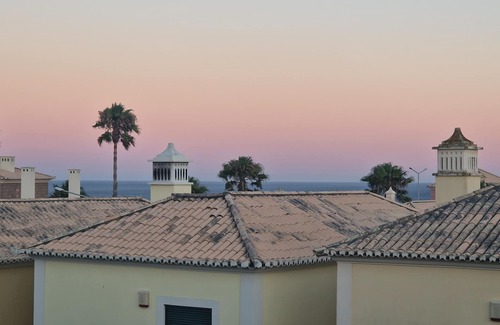 Burgau Apartamento | Apartamento de lujo de 2 dormitorios cerca de la playa, además de aire acondicionado y WIFI gratuito