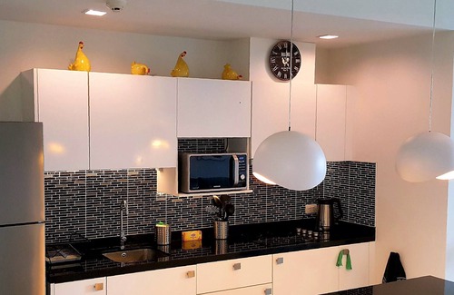 Nong Kae Apartamento | Apartamento de lujo de 2 dormitorios: campo de golf, piscina y vistas al mar.