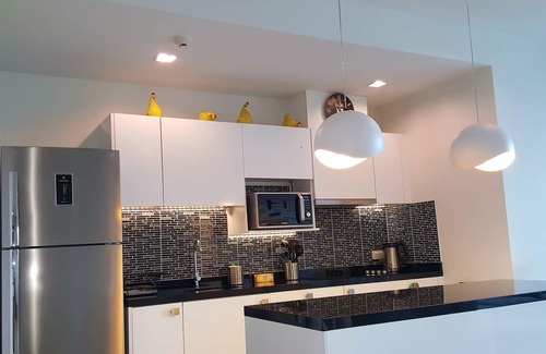 Nong Kae Apartamento | Apartamento de lujo de 2 dormitorios: campo de golf, piscina y vistas al mar.